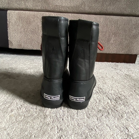 Dirty Laundry Rain Boots - Picture 5 of 7